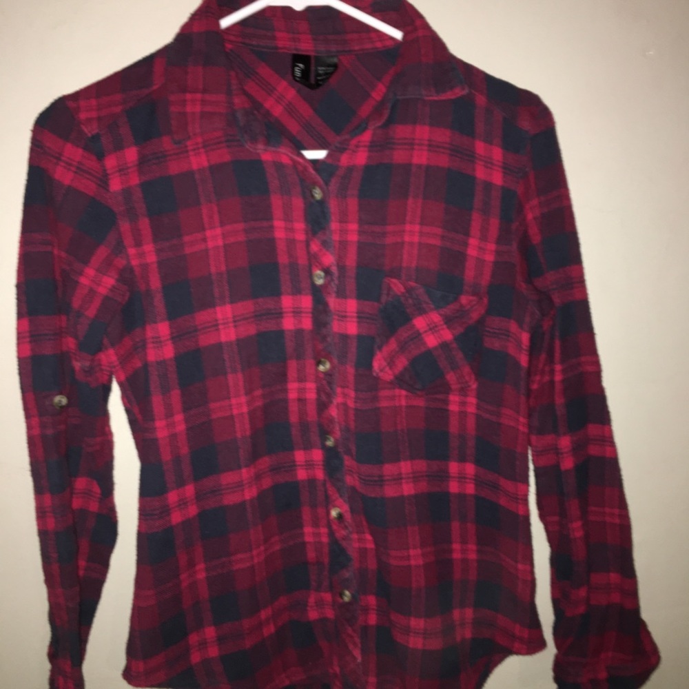 Button down shirt long sleeves
